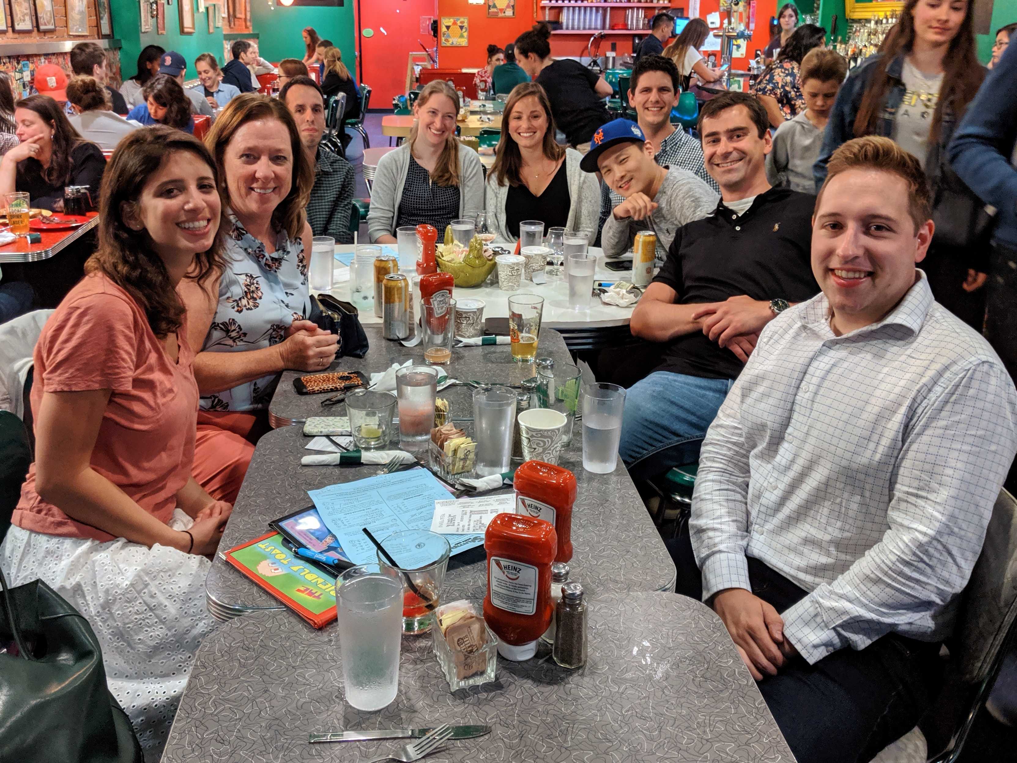 Om1 Trivia Team image